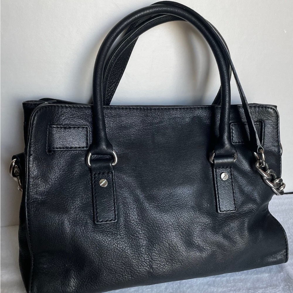 Black MK pebbled leather East West Hamilton w silver hardware - Picture 2 of 6